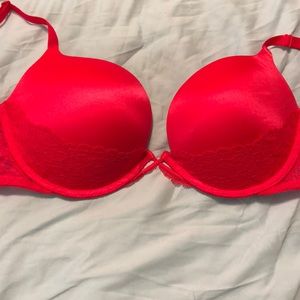 VS very sexy padded Demi bra (red) 36D great cond